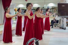 LINE_ALBUM_さくらパレス慰問_240916_139