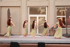 LINE_ALBUM_Q1-No.2_250907_14