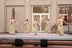 LINE_ALBUM_Q1-No.2_250907_16