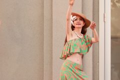 LINE_ALBUM_Q1-No.2_250907_23