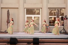 LINE_ALBUM_Q1-No.2_250907_4