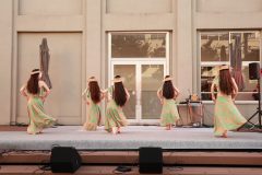 LINE_ALBUM_Q1-No.2_250907_5