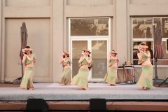 LINE_ALBUM_Q1-No.2_250907_9